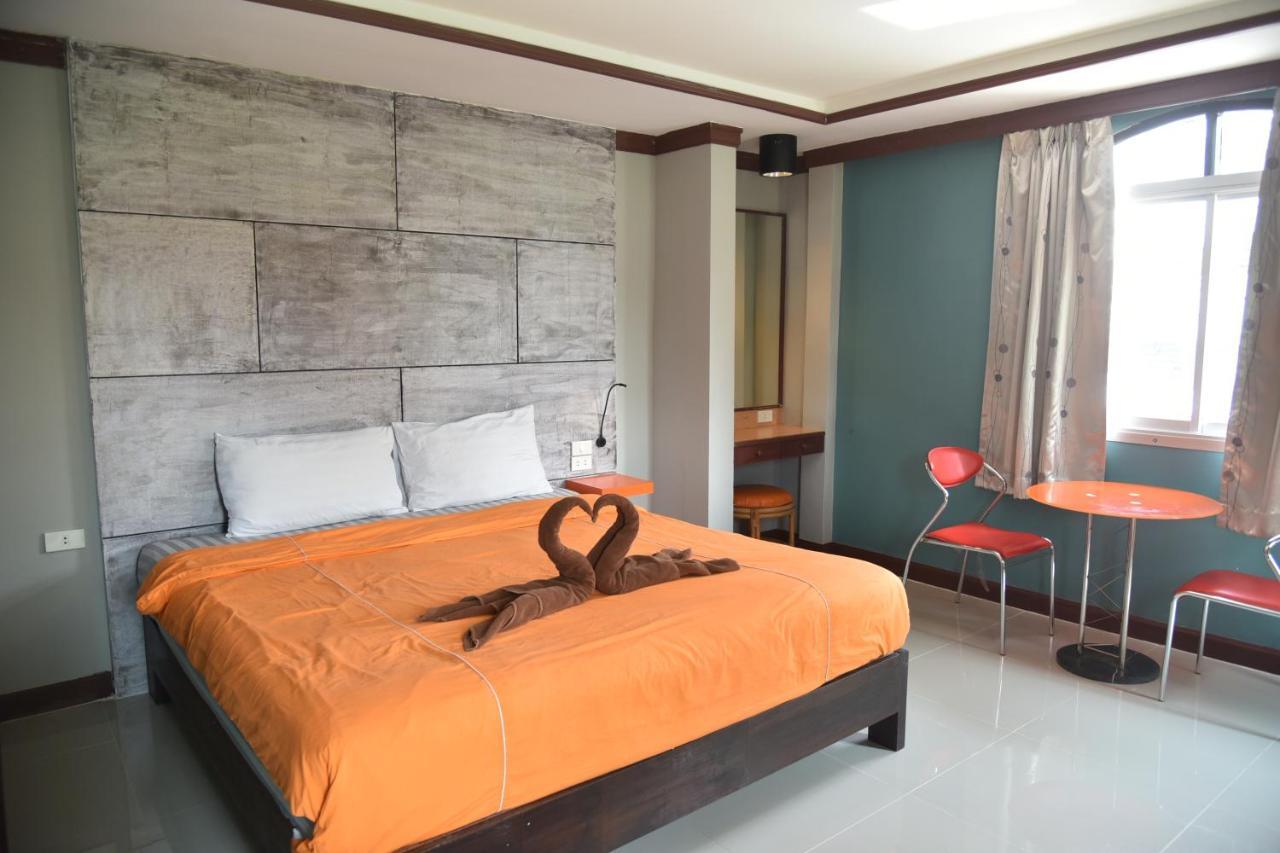 The Palm Delight Lodge Jomtien Beach Exterior foto