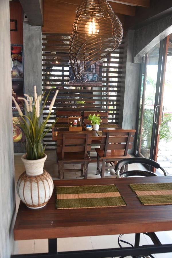 The Palm Delight Lodge Jomtien Beach Exterior foto